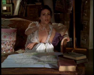 Charmed-Online-dot-616TheCourtshipOfWyattsFather0662.jpg