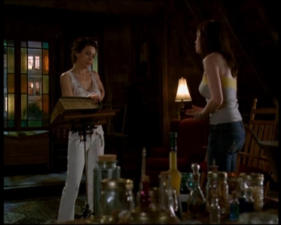 Charmed-Online-dot-616TheCourtshipOfWyattsFather1252.jpg