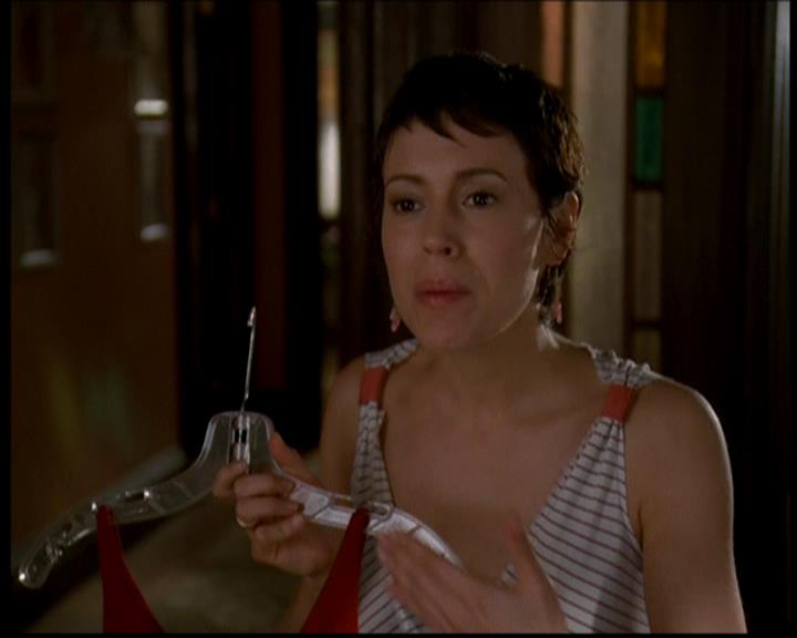 Charmed-Online-dot-617HydeSchoolReunion0076.jpg Charmed-Online-dot-617HydeSchoolReunion0076.jpg