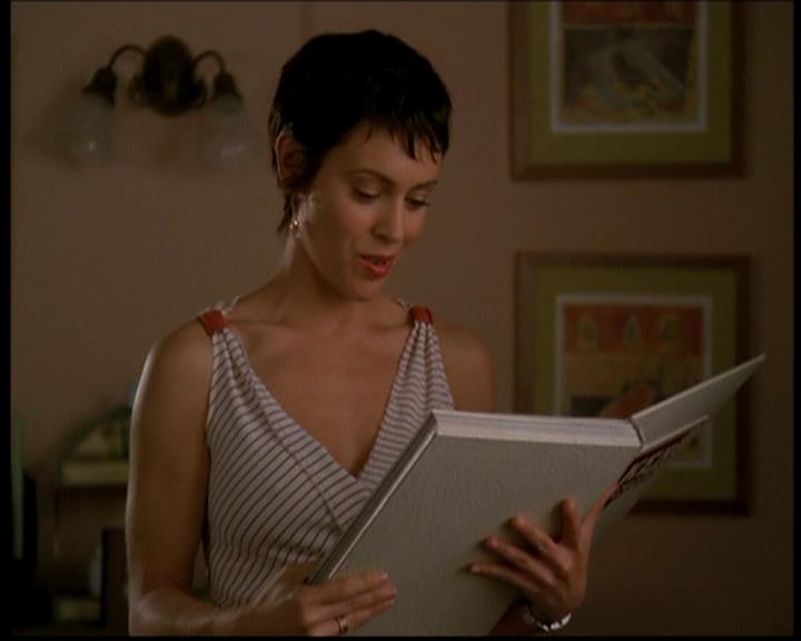 Charmed-Online-dot-617HydeSchoolReunion0172.jpg Charmed-Online-dot-617HydeSchoolReunion0172.jpg