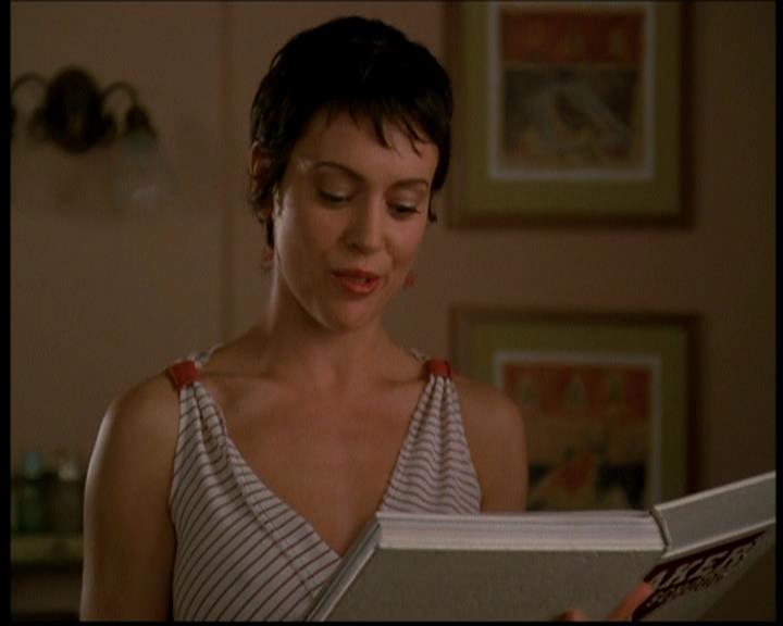 Charmed-Online-dot-617HydeSchoolReunion0174.jpg Charmed-Online-dot-617HydeSchoolReunion0174.jpg