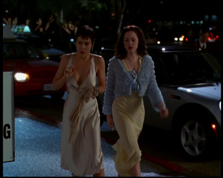 Charmed-Online-dot-617HydeSchoolReunion0374.jpg Charmed-Online-dot-617HydeSchoolReunion0374.jpg