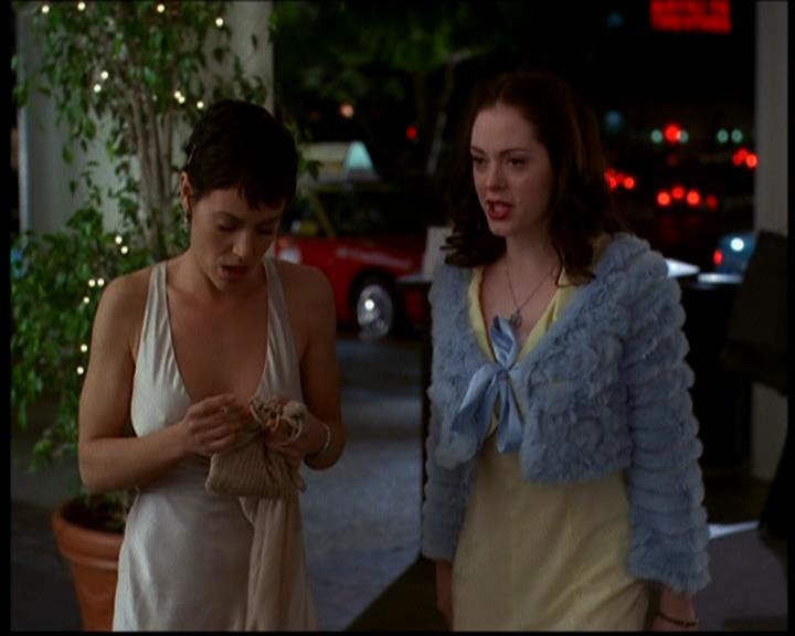 Charmed-Online-dot-617HydeSchoolReunion0389.jpg Charmed-Online-dot-617HydeSchoolReunion0389.jpg