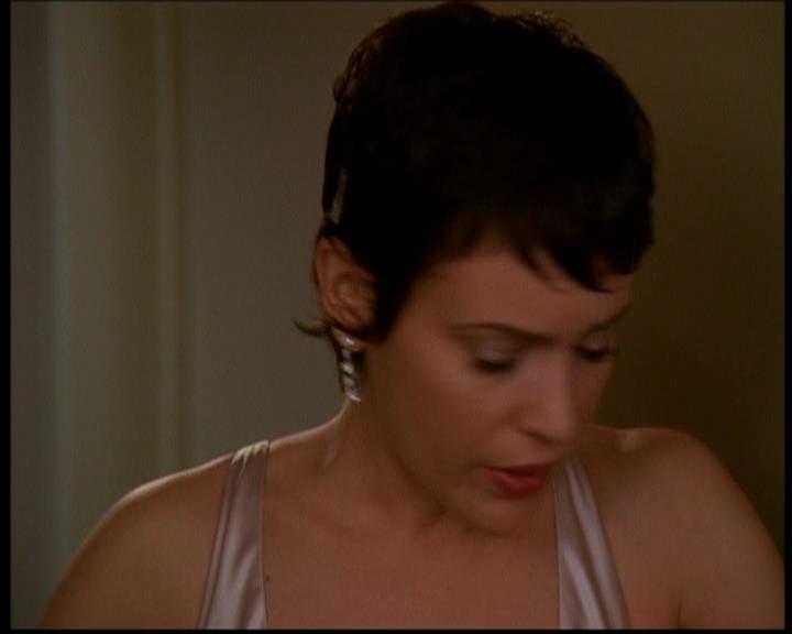 Charmed-Online-dot-617HydeSchoolReunion0649.jpg