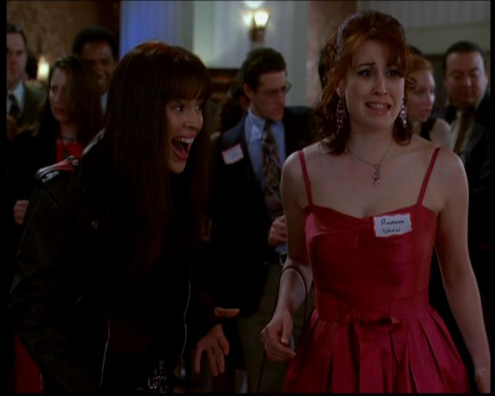 Charmed-Online-dot-617HydeSchoolReunion0977.jpg