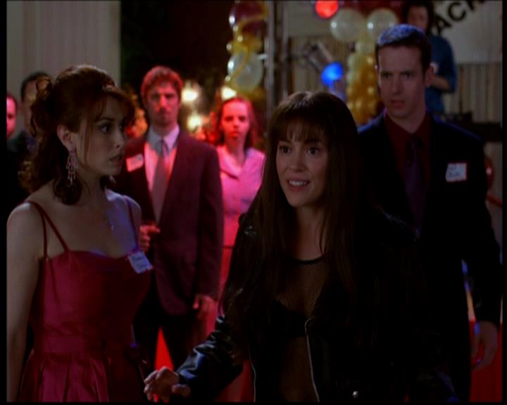 Charmed-Online-dot-617HydeSchoolReunion0983.jpg