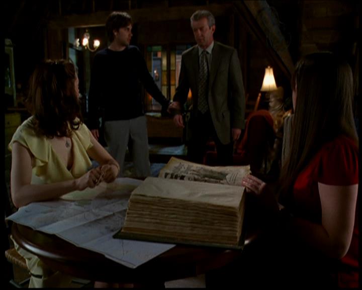 Charmed-Online-dot-617HydeSchoolReunion1327.jpg Charmed-Online-dot-617HydeSchoolReunion1327.jpg