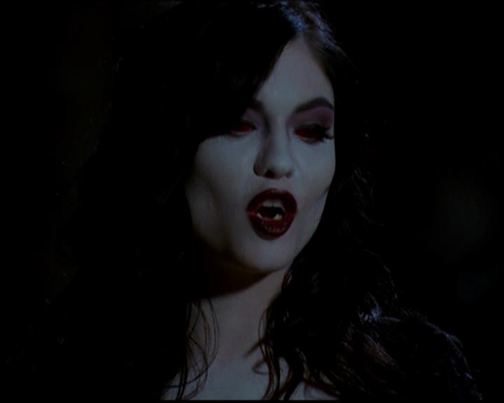Charmed-Online-dot-618SpinCity0452.jpg