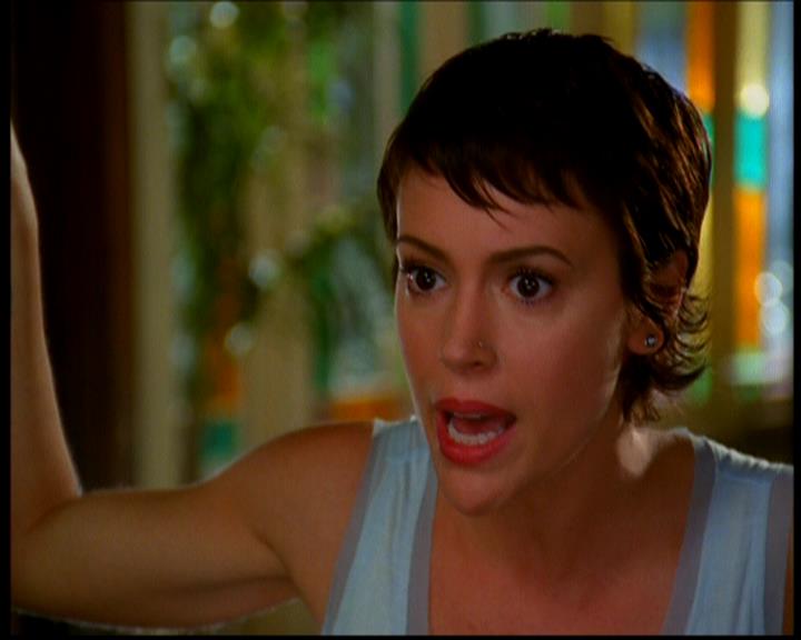 Charmed-Online-dot-618SpinCity0861.jpg