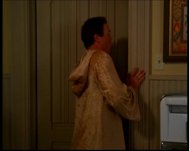 Charmed-Online-dot-618SpinCity1099.jpg