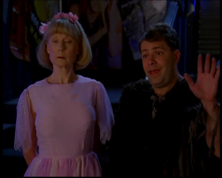 Charmed-Online-dot-618SpinCity1306.jpg
