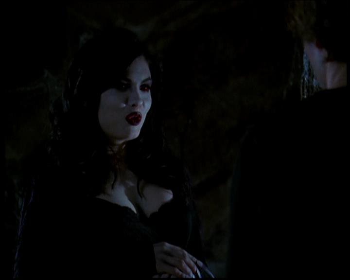 Charmed-Online-dot-618SpinCity1639.jpg