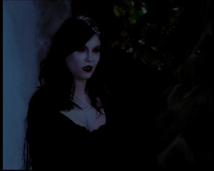 Charmed-Online-dot-618SpinCity1777.jpg