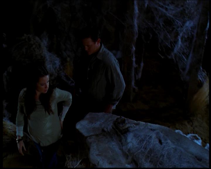 Charmed-Online-dot-618SpinCity1825.jpg