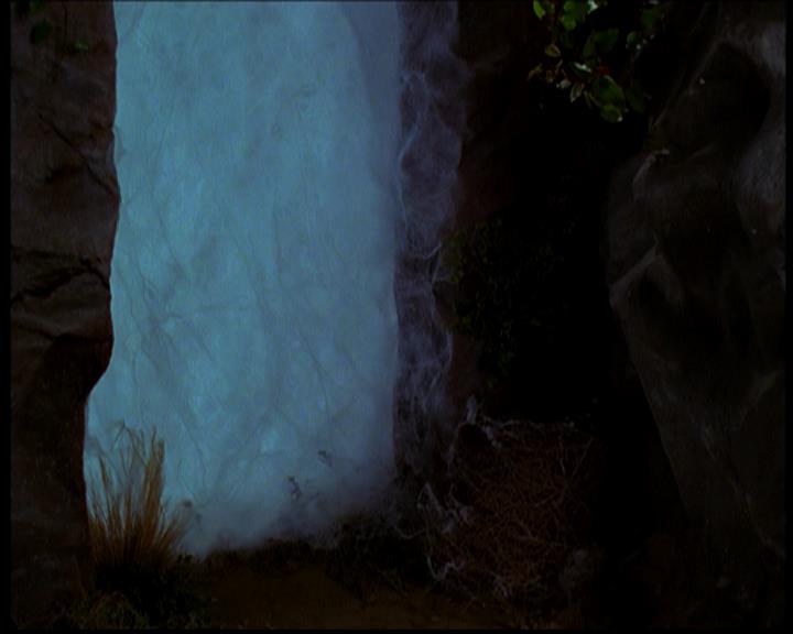 Charmed-Online-dot-618SpinCity1852.jpg