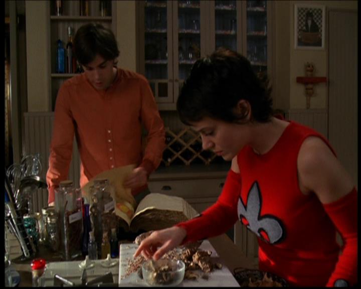 Charmed-Online-dot-619CrimesAndWitchDemeanors0242.jpg