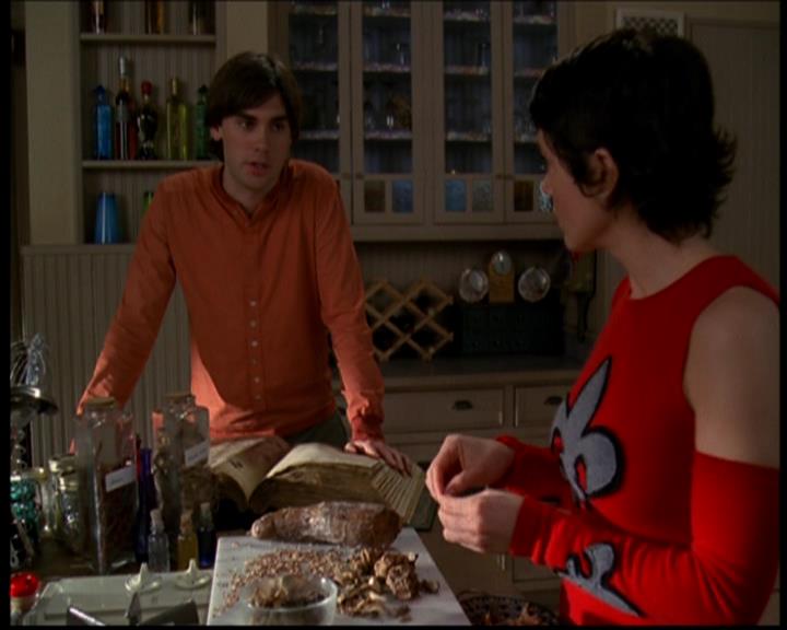 Charmed-Online-dot-619CrimesAndWitchDemeanors0245.jpg