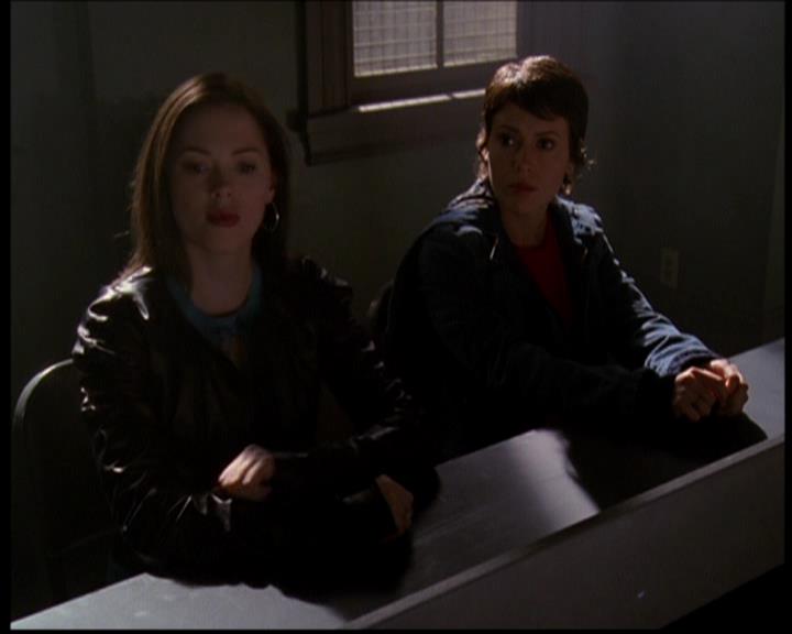 Charmed-Online-dot-619CrimesAndWitchDemeanors0334.jpg