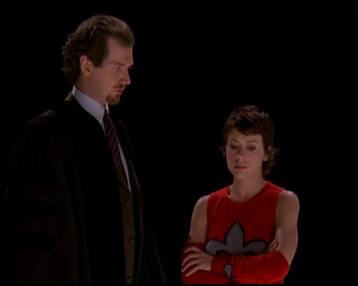 Charmed-Online-dot-619CrimesAndWitchDemeanors0850.jpg