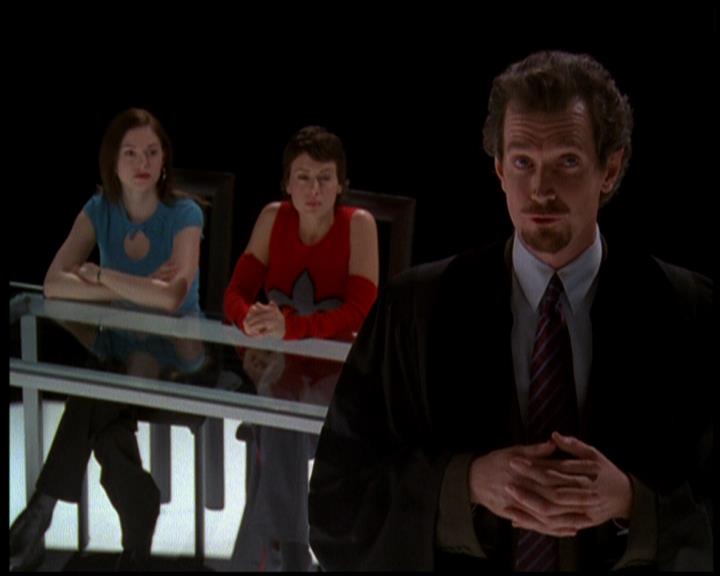 Charmed-Online-dot-619CrimesAndWitchDemeanors0903.jpg