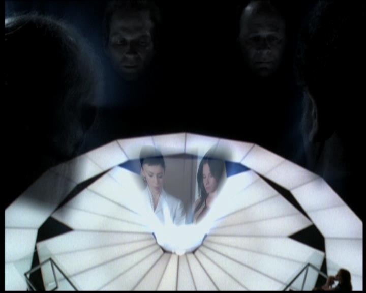 Charmed-Online-dot-619CrimesAndWitchDemeanors0962.jpg