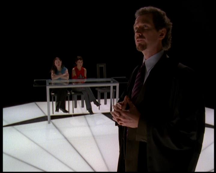 Charmed-Online-dot-619CrimesAndWitchDemeanors1217.jpg