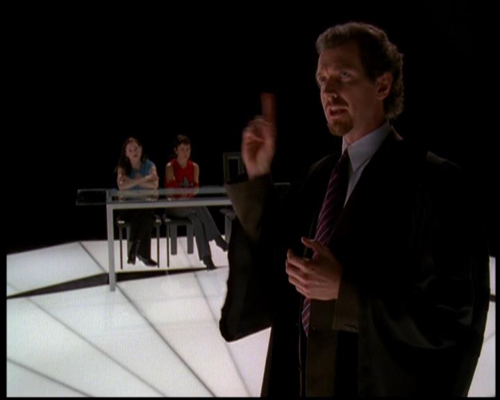 Charmed-Online-dot-619CrimesAndWitchDemeanors1219.jpg