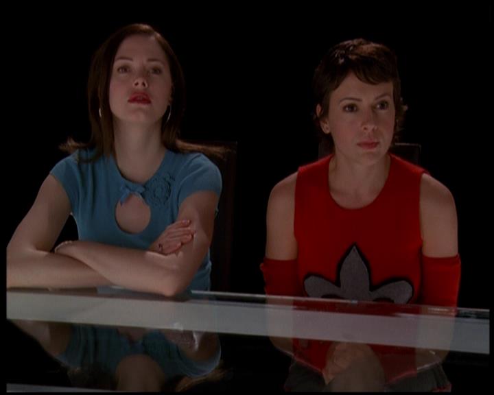 Charmed-Online-dot-619CrimesAndWitchDemeanors1254.jpg