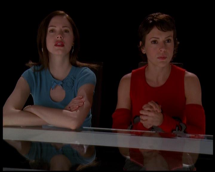 Charmed-Online-dot-619CrimesAndWitchDemeanors1255.jpg