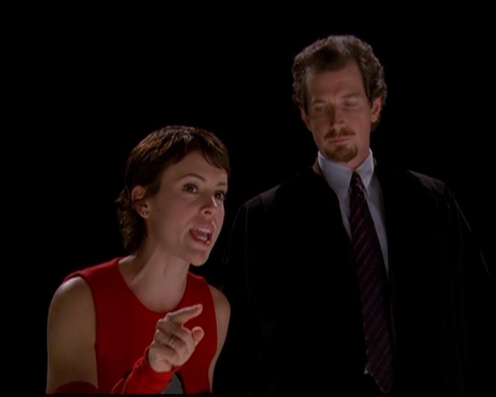 Charmed-Online-dot-619CrimesAndWitchDemeanors1390.jpg