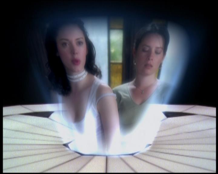 Charmed-Online-dot-619CrimesAndWitchDemeanors1702.jpg Charmed-Online-dot-619CrimesAndWitchDemeanors1702.jpg