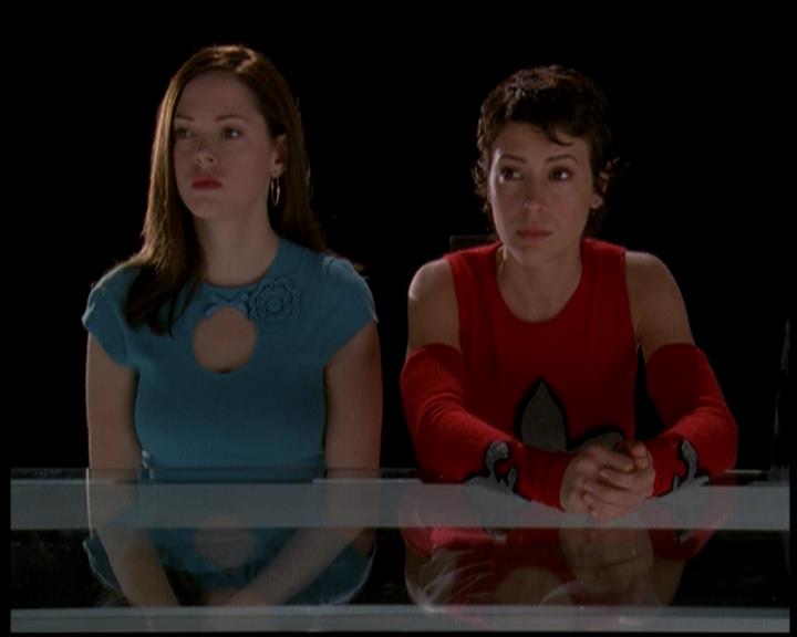 Charmed-Online-dot-619CrimesAndWitchDemeanors1739.jpg