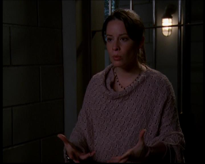 Charmed-Online-dot-619CrimesAndWitchDemeanors1907.jpg Charmed-Online-dot-619CrimesAndWitchDemeanors1907.jpg