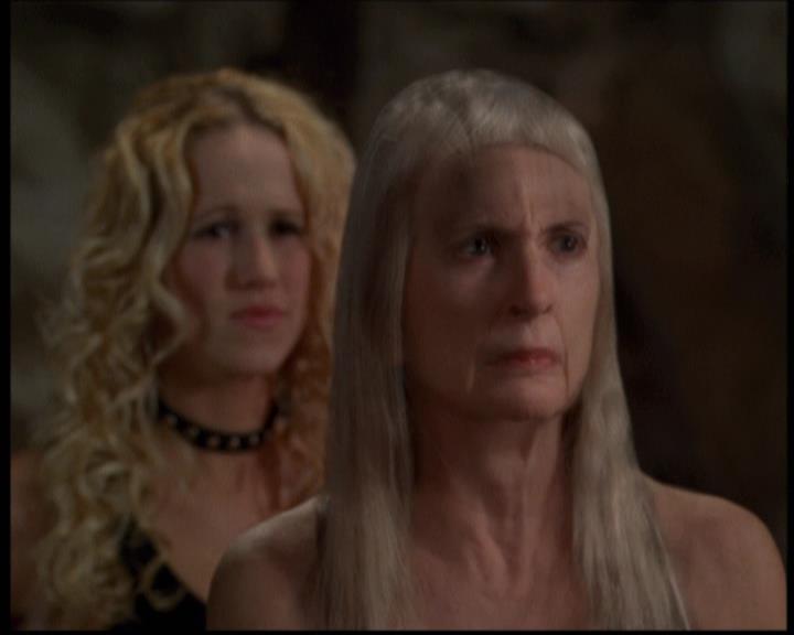 Charmed-Online-dot-net_620AWrongDaysJourneyIntoRight0664.jpg