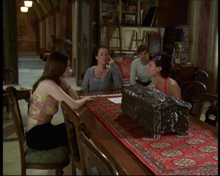 Charmed-Online-dot-net_621WitchWars0084.jpg