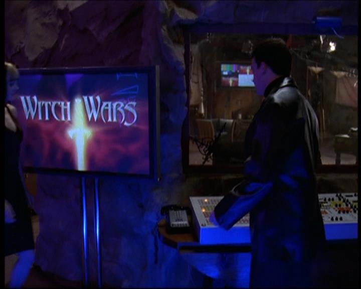 Charmed-Online-dot-net_621WitchWars0379.jpg