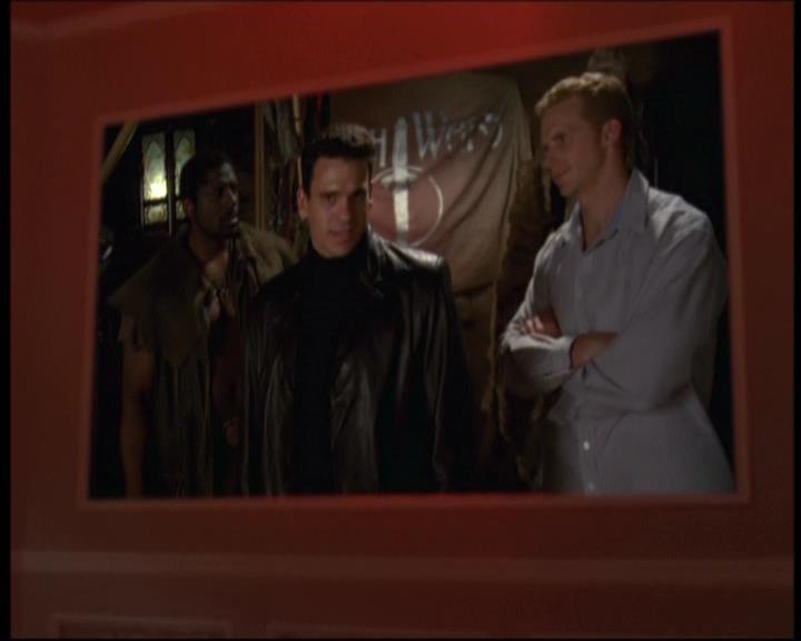 Charmed-Online-dot-net_621WitchWars0952.jpg