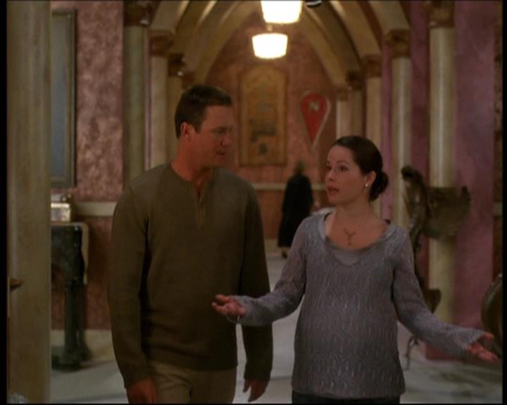 Charmed-Online-dot-net_621WitchWars1027.jpg