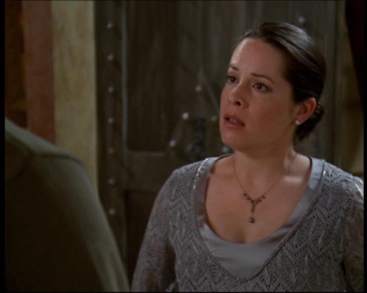 Charmed-Online-dot-net_621WitchWars1039.jpg