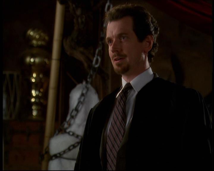 Charmed-Online-dot-net_621WitchWars1206.jpg
