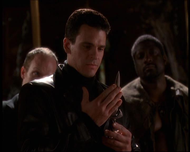 Charmed-Online-dot-net_621WitchWars1312.jpg Charmed-Online-dot-net_621WitchWars1312.jpg