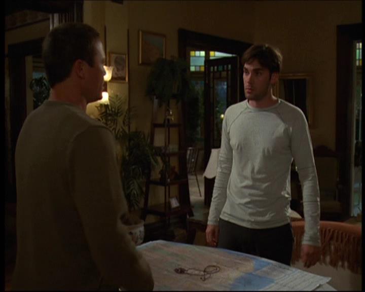 Charmed-Online-dot-net_621WitchWars1491.jpg