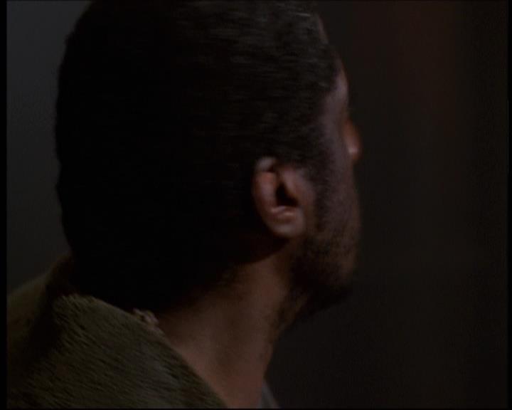 Charmed-Online-dot-net_621WitchWars1542.jpg Charmed-Online-dot-net_621WitchWars1542.jpg