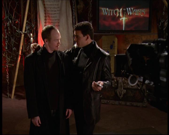 Charmed-Online-dot-net_621WitchWars1790.jpg