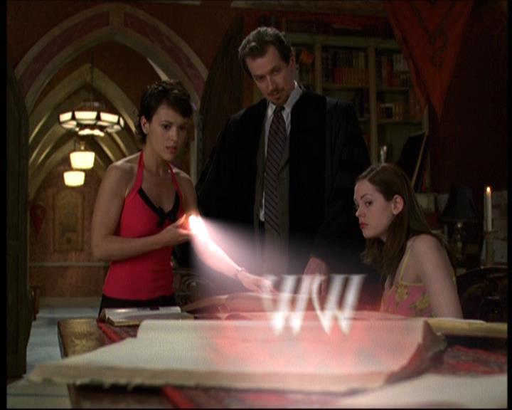 Charmed-Online-dot-net_621WitchWars1949.jpg