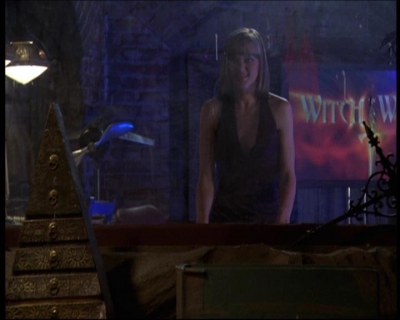 Charmed-Online-dot-net_621WitchWars1793.jpg