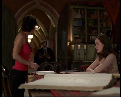 Charmed-Online-dot-net_621WitchWars1925.jpg