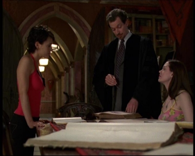 Charmed-Online-dot-net_621WitchWars1934.jpg