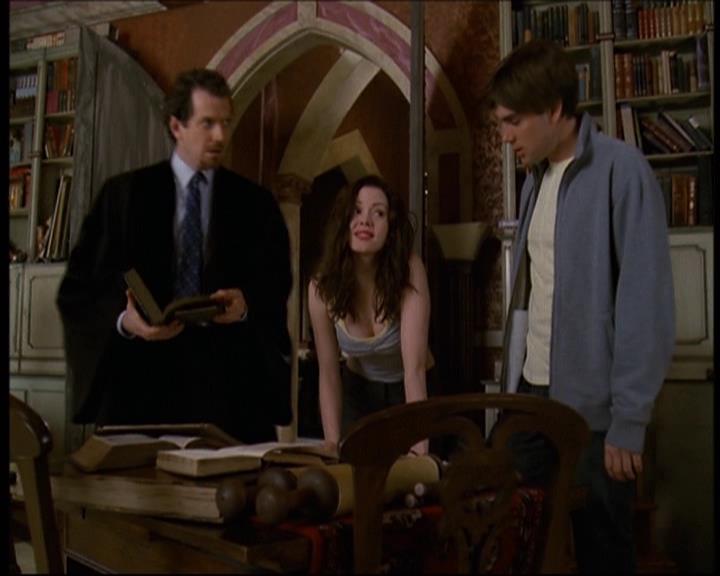 Charmed-Online-dot-net_622ItsABadBadBadBadWorldPart1-0015.jpg