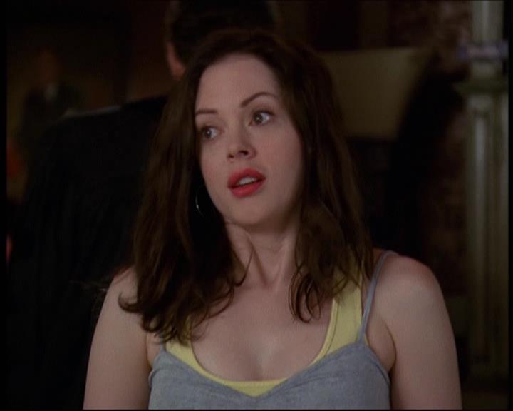 Charmed-Online-dot-net_622ItsABadBadBadBadWorldPart1-0025.jpg